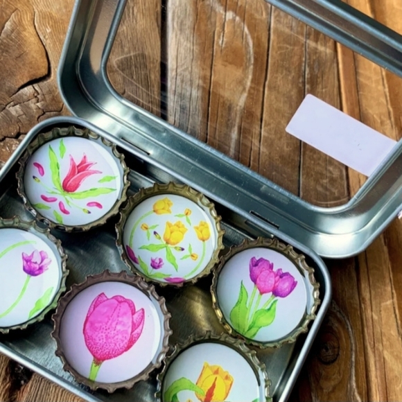 Tulip Magnet Set - Picture 2 of 3